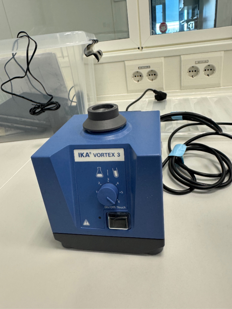 Image of IKA Vortex 3 Vortex Mixer